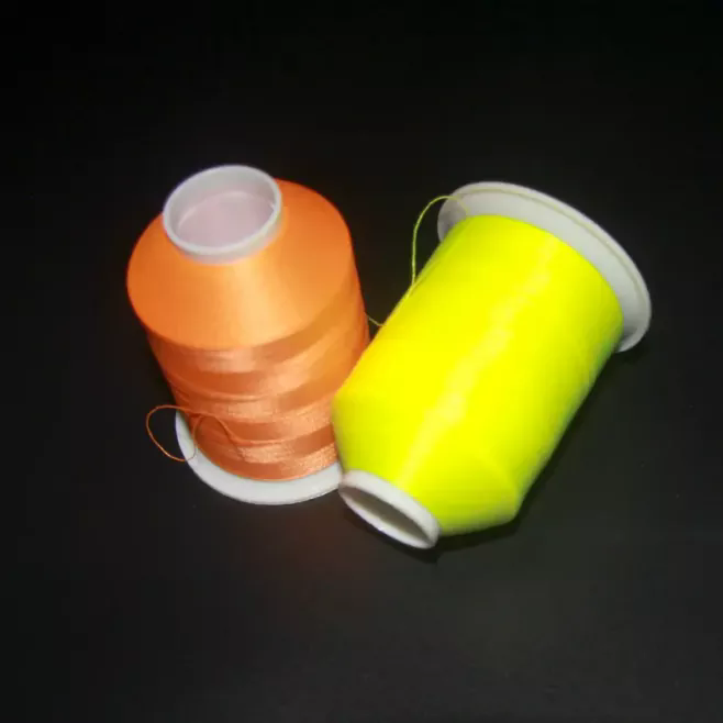 Como funciona o fio Glow in the Dark sem baterias ou eletricidade? Como funciona o fio Glow in the Dark sem baterias ou eletricidade?